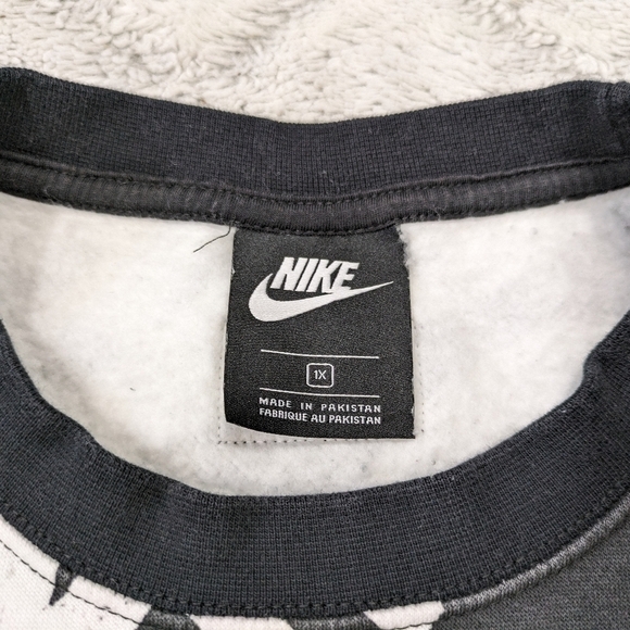 Nike Sweatshirt Women's 1X Black White Icon Clash Allover Swoosh Print Crop Crew - Picture 3 of 9